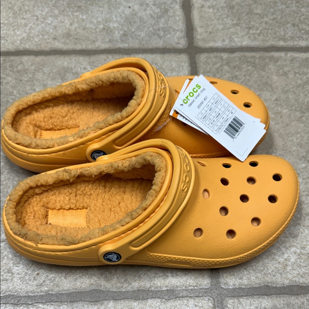 CROCS Women's Orange Fleece-Lined Mules